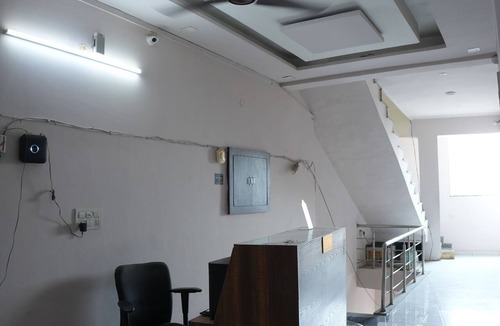 Thanesar Hotel | Hotel Hari sarovar