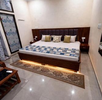 Faizabad House | Hotel Harsh Suryavanshi