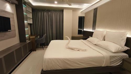 Ballygunge Hotel | Hotel High Rise
