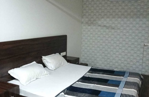 Bhuj Hotel | Hotel HV Palace