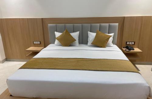 Khattalwada Hotel | Hotel Immense Plaza