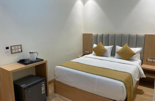 Khattalwada Hotel | Hotel Immense Plaza