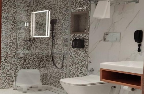 Semiliguda Hotel | HOTEL IMPERIAL BLU