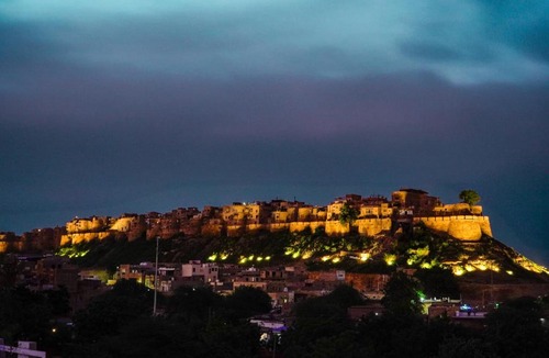 Jaisalmer Hotel | Hotel Jaisal Inn- Swimming Pool- Fort View Pure Veg Restaurant