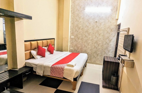 Varanasi Hotel | Hotel Jee