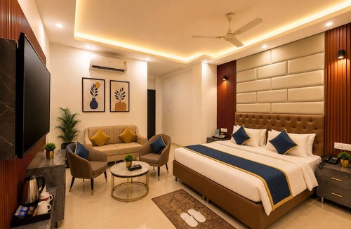 Pashim Vihar Hotel | Hotel Kasa Stays Premier