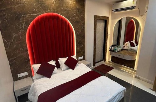 Chitrakoot Hotel | Hotel KESAR, Chitrakoot-10min from RAMGHAT