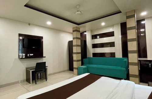 Bhopal Hotel | Hotel Komal Palace