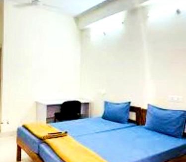 Varanasi House | Hotel L-LuxuriousLodge Suites