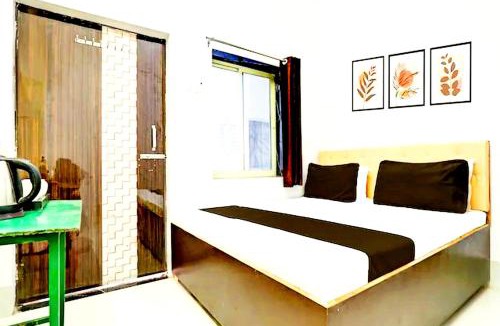 Varanasi House | Hotel L-LuxuriousLodge Suites