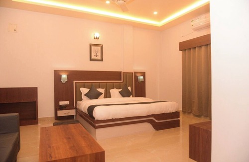 Golaghat Hotel | Hotel Larmika