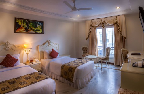 Kalapettai Hotel | Hotel Le Royal Park