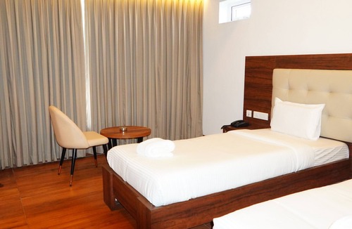 Viluppuram Hotel | Hotel Lemon