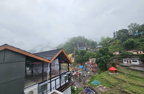 Shivpuri Hotel | Hotel Limestarow