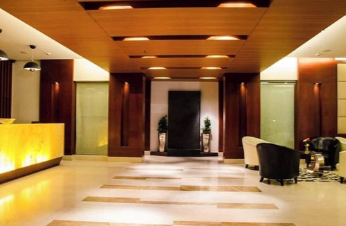 Gomti Nagar Hotel | Hotel Lineage