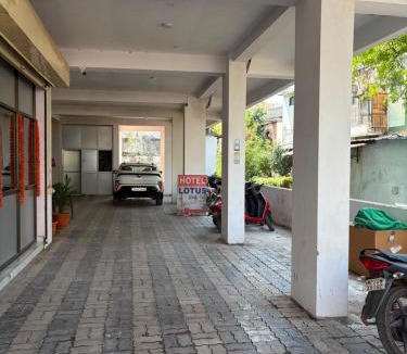 Jabalpur Hotel | Hotel Lotus Stay INN