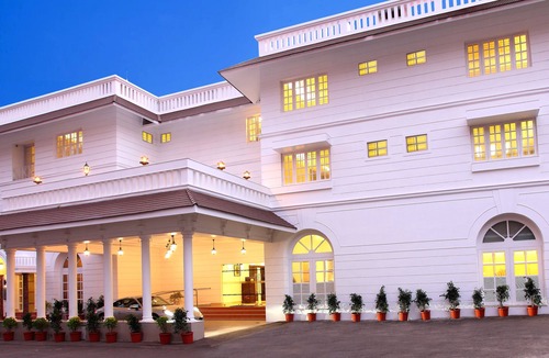 Thrissur Hotel | Hotel Luciyapalace