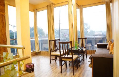Maheshwar Hotel | Hotel Mahishmati Palace