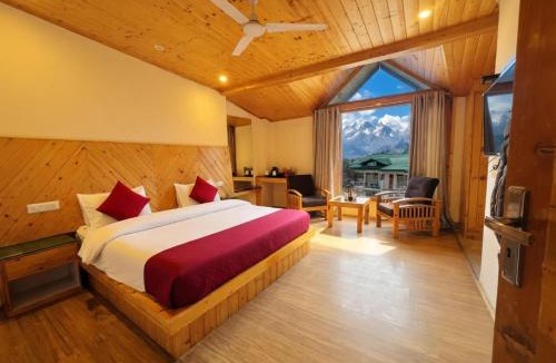 Aleo Hotel | Hotel Manali Castle # Balcony #Family room #Parking # Mountain view Rooms #Near Mall Road