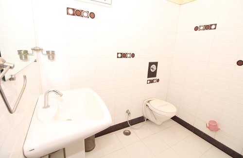 Raipur Hotel | Hotel Meera