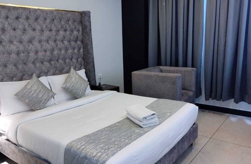 Thanjavur Bed & Breakfast | HOTEL MMD GRANDE