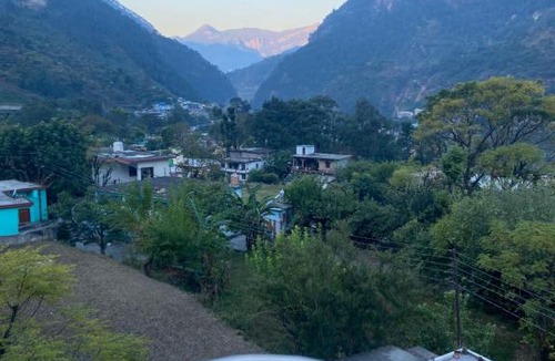 Tehri House | Hotel Mount View