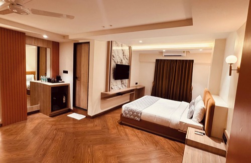 Indore Hotel | Hotel Mumbai House-Vijay Nagar