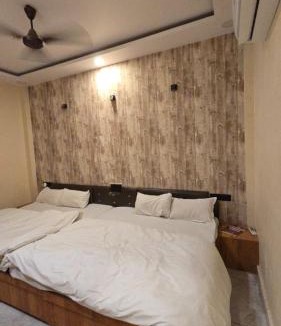 Ujjain Apartment | Hotel Naagshree