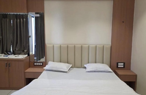 Malsiras Hotel | Hotel Nandanwan Resto and Bar
