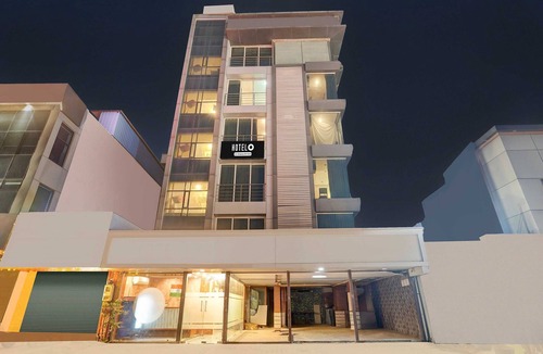 Ahmedabad House | Hotel O Airport Road