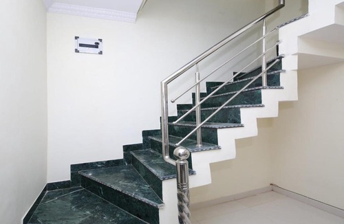 Jabalpur Hotel | Hotel O Atithi Home Stay