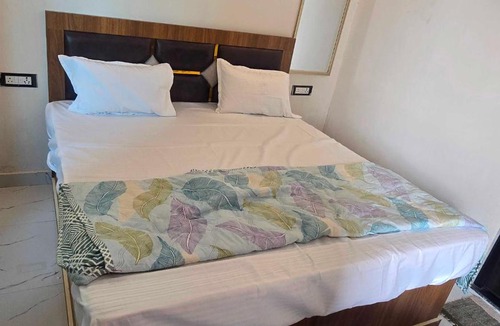 Soraon Hotel | Hotel O Awadh Stay Inn