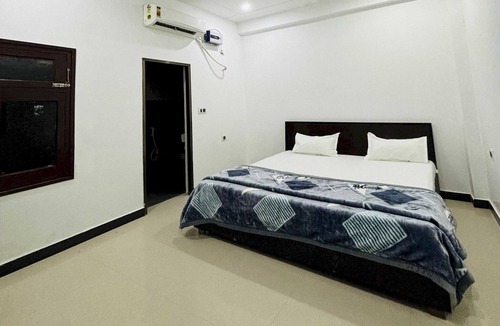 Faizabad House | Hotel O Ayodhya Dham Bus Terminal