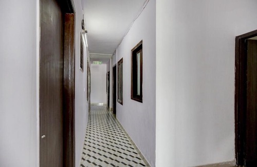 Lajpat Nagar Hotel | Hotel O Blissbourn