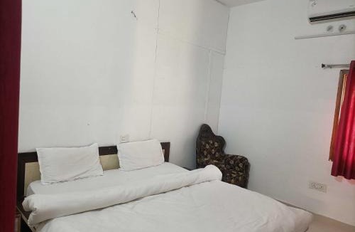 Karchana Hotel | Hotel O by OYO Allahabad Property