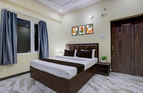 Varanasi Hotel | Hotel O by OYO SGD Lawn And Hotel