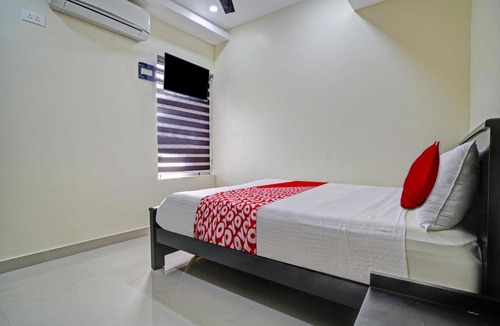 Kakkanad Hotel | Hotel O Crystal Executive Suites