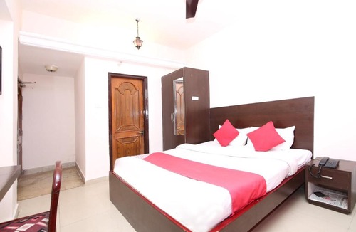 Jabalpur Hotel | Hotel O Dwarika Inn