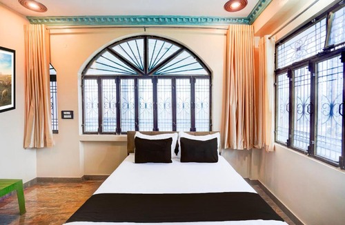 Karchana Hotel | Hotel O Guru Kripa