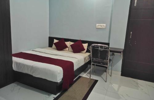 Faizabad House | Hotel O Home Aditya Inn Suits Homestay