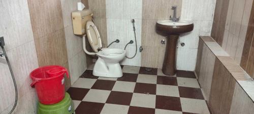 Faizabad Apartment | Hotel O Home Crystal Cottage Home Stay