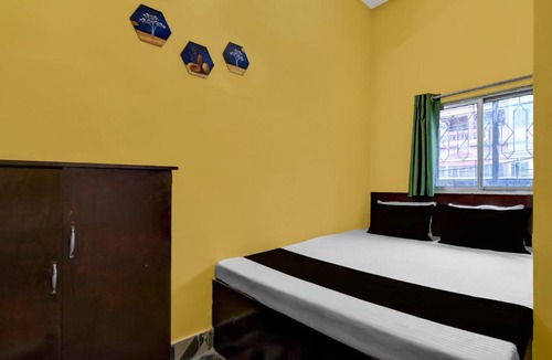Madhyamgram Hotel | Hotel O Madhyamgram Railway Junction Formerly Dreamland