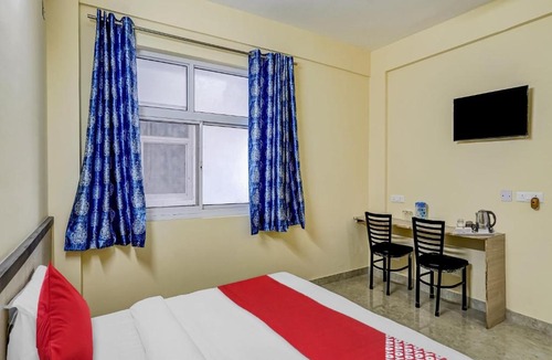 Ghaziabad Hotel | Hotel O MT Stays 1