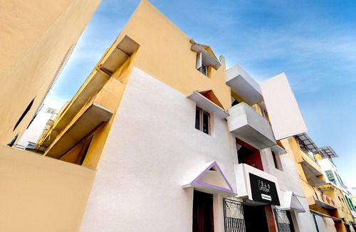 Triplicane House | Hotel O Parthasarathyswamy Temple