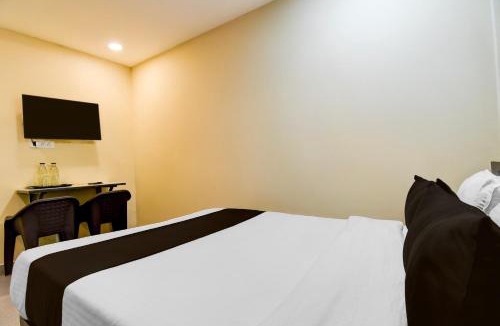 Block E Hotel | Hotel O Premium 12th Night