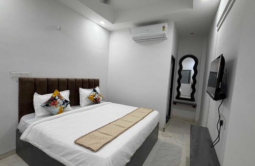 Indore Hotel | HOTEL O T9T