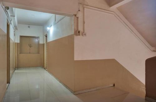 Sangli Hotel | Hotel O Thakkar Lodge