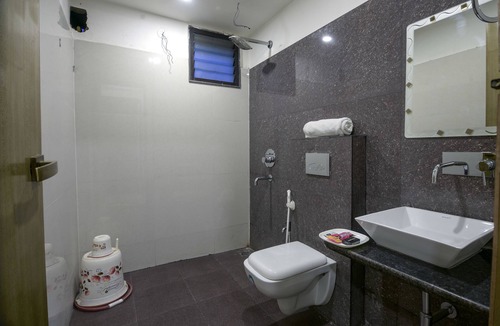 Marhi Hotel | Hotel Pal Residency