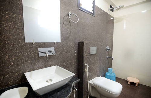 Marhi Hotel | Hotel Pal Residency