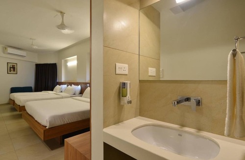 Panchavati Hotel | Hotel Panchavati Yatri